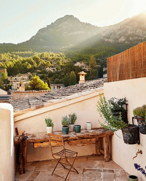 terraza en un tejado rústico