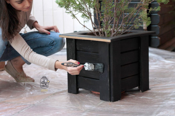 caseta de jardín muebles decoración inspiración ideas pintura estilo nórdico hazlo tu mismo diy proyecto bricolaje