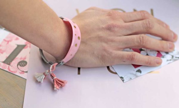 tutorial pulseras reciclando plastico