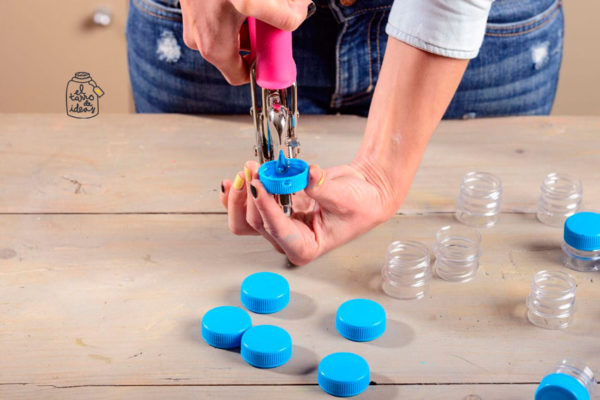 adviento, navidad, entretenimiento para niños, creatividad, tutorial, creativo, manualidades, tapones de botellas, reutilizar, cuenta atrás