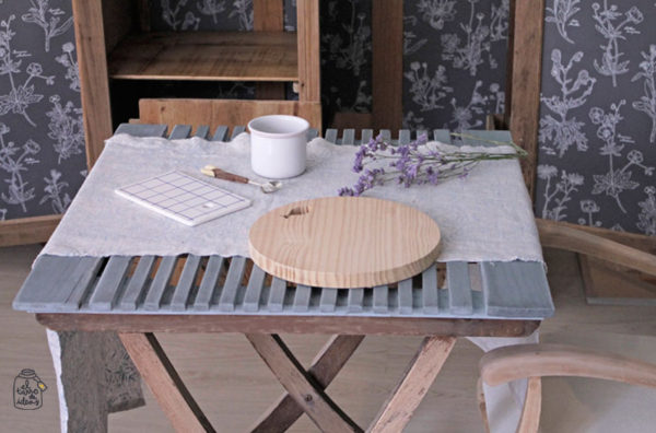 mesa, tutorial, paso a paso, pintar muebles, muebles de jardín, antes y después, handmade, pintura, azul, efecto tiza