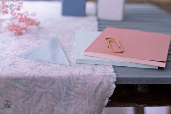 mesa, tutorial, paso a paso, pintar muebles, muebles de jardín, antes y después, handmade, pintura, azul, efecto tiza